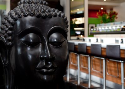 Buddhastatue in einem japanischen Restaurant